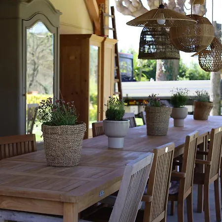 Jan Vives Bed & Breakfast