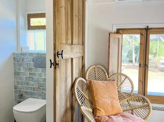 Jan Vives Bed & Breakfast 4*